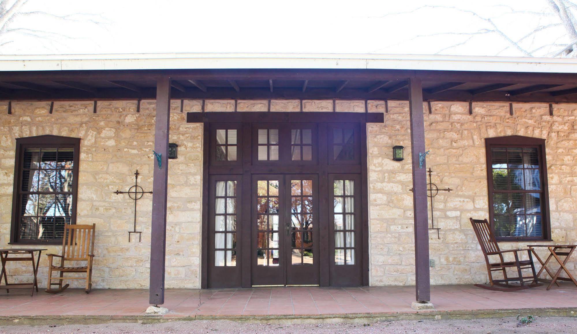 לינה וארוחת בוקר פרדריקסברג Hoffman Haus מראה חיצוני תמונה